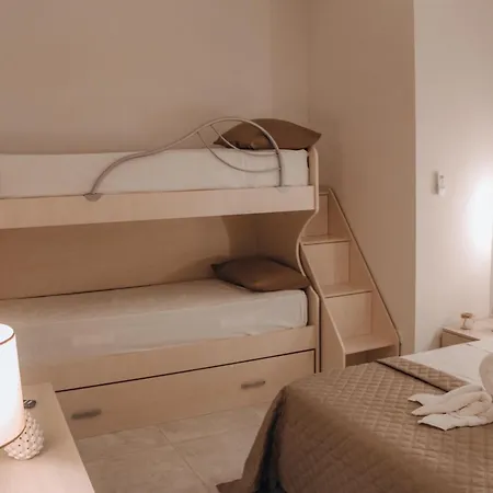 Vicoletto Fiorito Konukevi Porto Empedocle