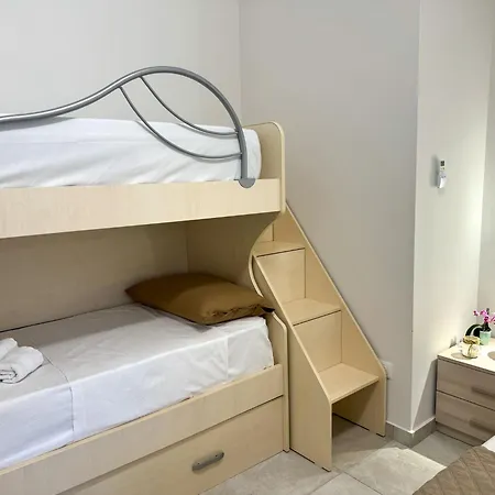 Vicoletto Fiorito 4*